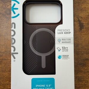 Speck Presidio Lux Grip Case for iPhone 6.9" 17 Pro Max - Dark Brown